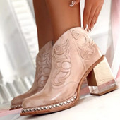 NOVO 2022. Vrouwen Laarzen Lente Mode Trend Geborduurde Mode Laarzen Dames Klinknagel Kristal Comfortabele Wees Teen Hoge Hakken