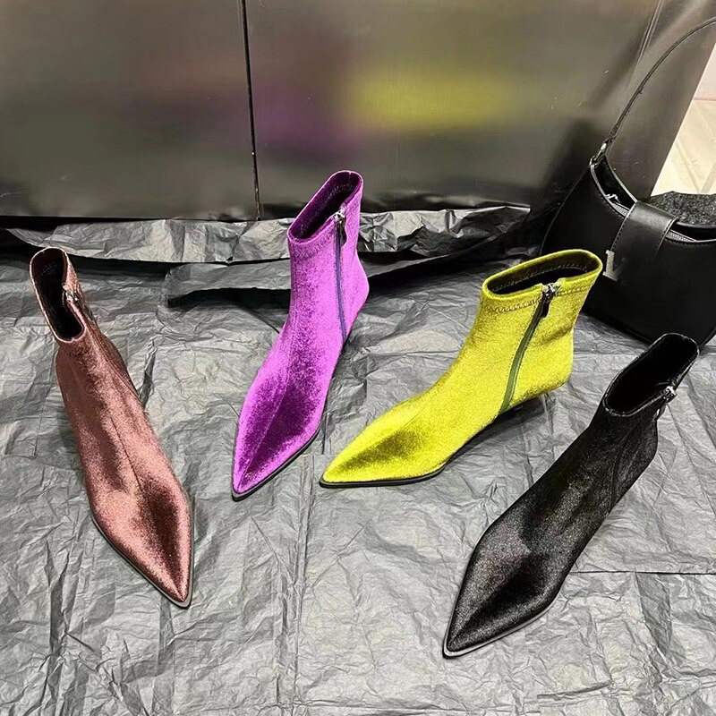 Modne ženske gležnjače 2023 Novo proljeće jesen Svilene ženske kratke čizme s patentnim zatvaračem na špicu Ženske cipele na nisku petu Ženske čizme