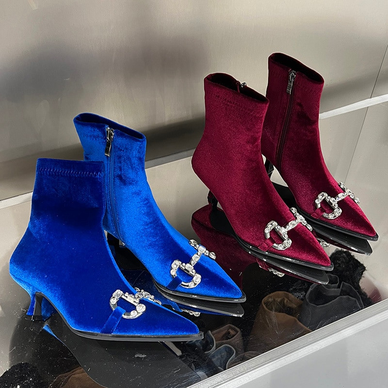 Modne ženske gležnjače 2023 Novo proljeće jesen Svilene ženske kratke čizme s patentnim zatvaračem na špicu Ženske cipele na nisku petu Ženske čizme