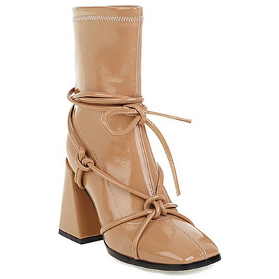 Γυναικείες μπότες 2021 New Arrival Γυναικείες μπότες αστραγάλου σταυρωτά με σχέδιο με στενό λουράκι μόδας καλής ποιότητας Μπότες Chelsea Κομψά παπούτσια