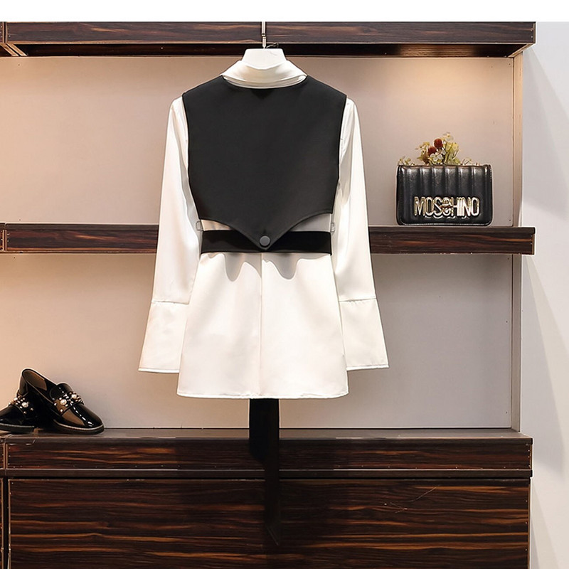 Sieviešu melna, asimetriska, sadalīta, brīvi pieguļoša veste, jauna V veida apkakle bez piedurknēm, modes plūdmaiņas, 2022. gada pavasara rudens