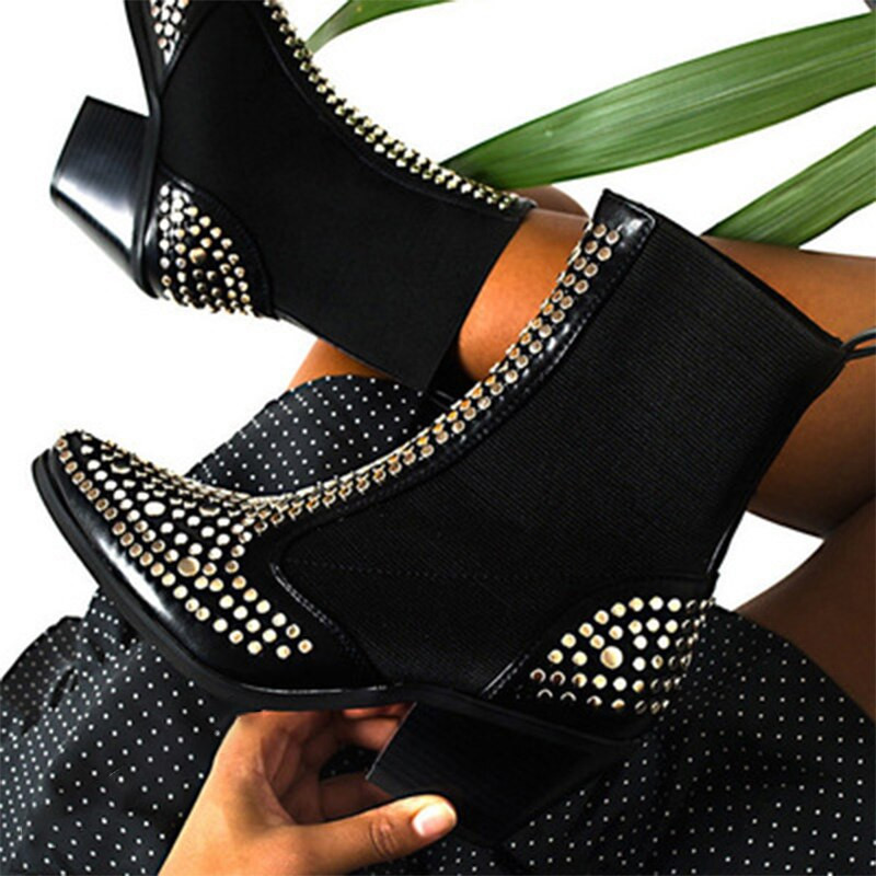 Ženske cool gležnjače sa zakovicama Ženske Chelsea čizme Ženske modne špicaste pete Jesenske ženske natikače Ženske cipele