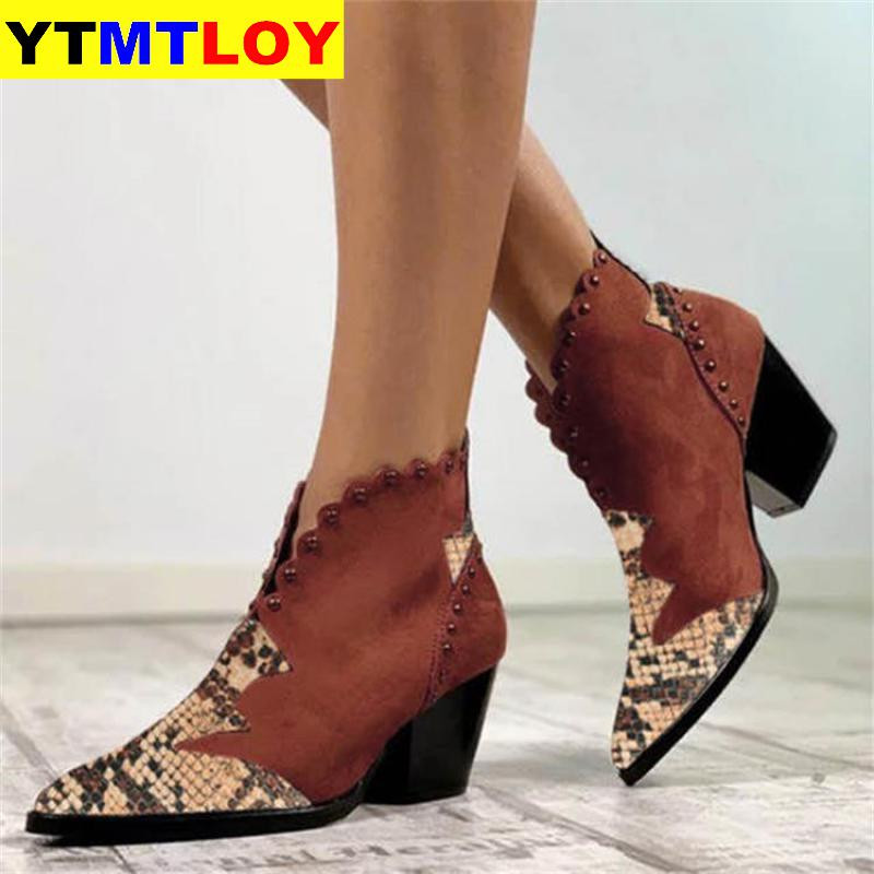 2020 Γυναικείες φθινοπωρινές χειμερινές δαντέλες PU Δερμάτινες καουμπόικες μπότες αστραγάλου Γυναικείες Wedge ψηλοτάκουνες μποτάκια Snake Print Western Boot Τετράγωνο τακούνι