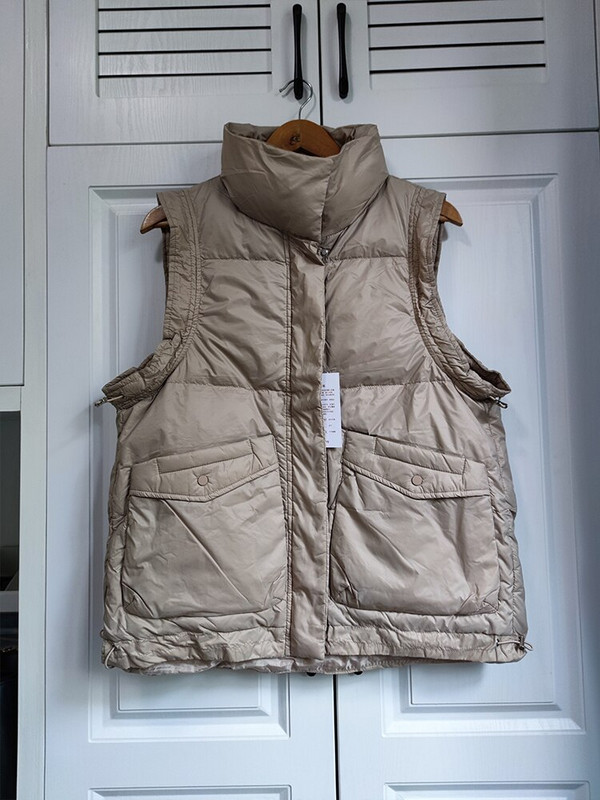 Νέο χειμερινό γιλέκο πάπιας 2021 Γυναικείο γιλέκο εξαιρετικά ελαφρύ υπερμεγέθη, casual κοντή τσέπη με φερμουάρ Αμάνικο μπουφάν γυναικείο παρκά