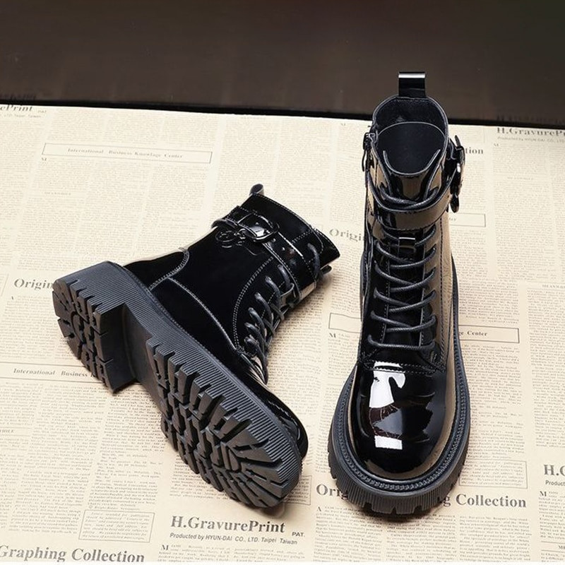 Pofulove ziemas puszābaki sievietēm melni platformas lakādas ķīļi īsi zābaki sieviešu modes vidēji papēži apaļas purngala zābaciņi