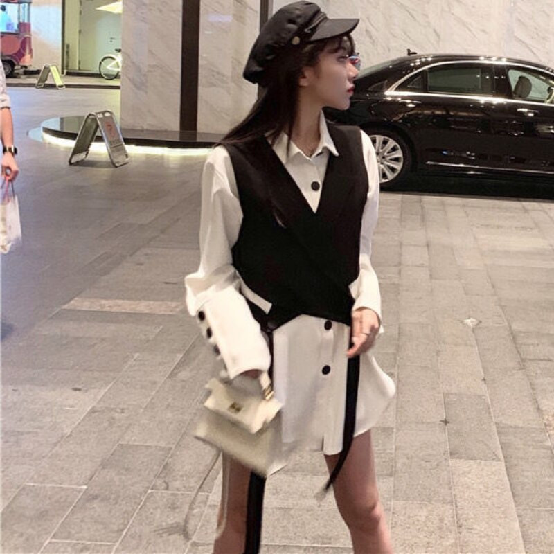 Prsluk s križnim naramenicama originalnog dizajna Jakna bez rukava Ženska bijela košulja s kontrastnim gumbima Modna korejska moda