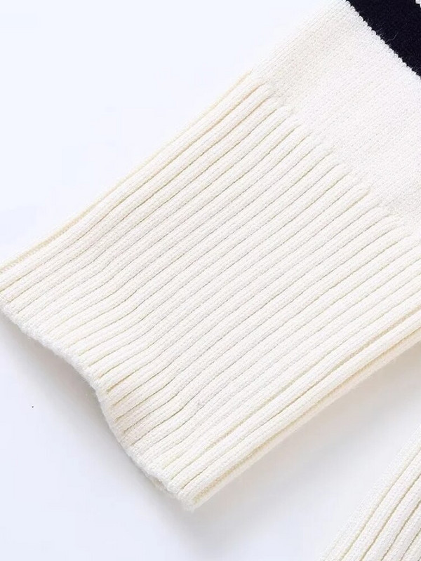 Sieviešu jūrnieku apkakle, svītrains, trikotāžas džemperis.