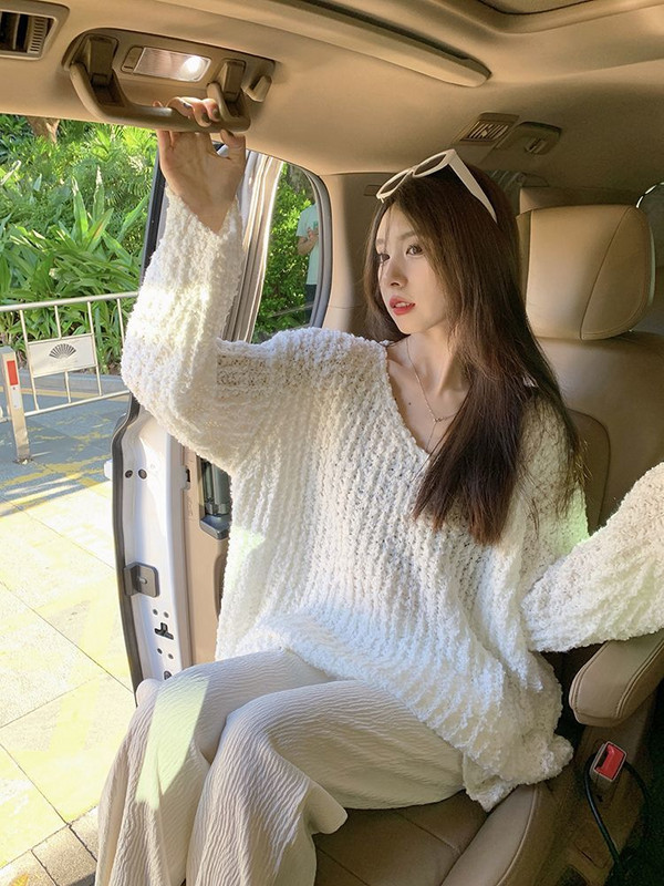 Rudens ziema Jauns 2022. gada V veida kakla izgriezuma adīšanas džemperis Modes ielas stila sieviešu džempera džemperis ar garām piedurknēm