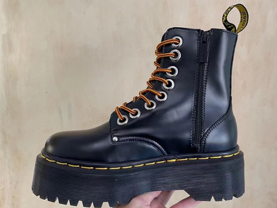 Balti sieviešu zābaki ar platformu Sieviešu ikdienas apavi  biezas zoles dāmu meiteņu sieviešu kaujas puszābaki