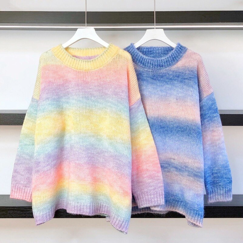 Ανοιξιάτικο φθινόπωρο Γυναικεία πουλόβερ Rainbow Πουλόβερ με γραβάτα βαφής O-Neck Long Loose ριγέ Κορεάτικα Jumpers Candy Color Γυναικεία μπλουζάκια SA153