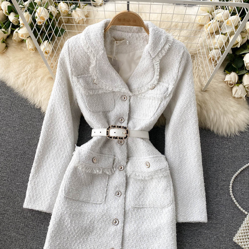 Retro mazs, smaržīgs tvīda mētelis 2021. gada rudenī un ziemā augstas kvalitātes vidukļa vidēja garuma, elegants, moderns, vienkāršs balts mētelis