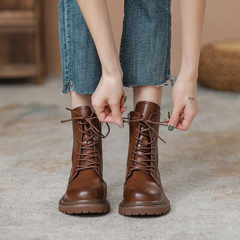 SmallHut Sieviešu ādas puszābaki rudens ziemas mežģīnes melni brūni zemi kvadrātveida papēži Eleganti rāvējslēdzējs, apaļš purngals ielas apavi