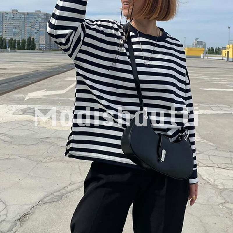 Modishdutti 2022, sügisene naiste mood, pikkade varrukatega kootud kampsun, naiste kaelusega triibuline lihtne vabaaja pullover