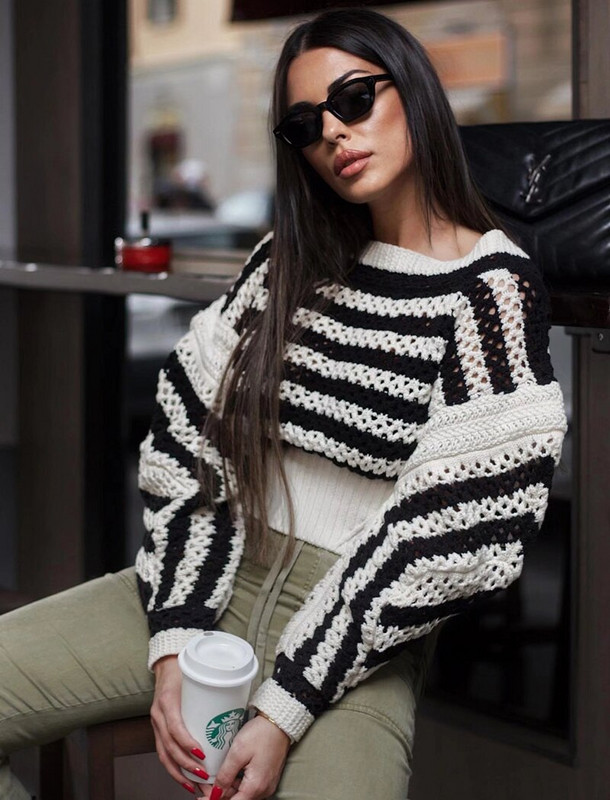 SLTNX Φθινοπωρινή χειμερινή μόδα Γυναικεία πουλόβερ με κούφια πουλόβερ μαύρο λευκό ριγέ μακρυμάνικο με λαιμόκοψη Πλεκτό πουλόβερ Lady Loose Top