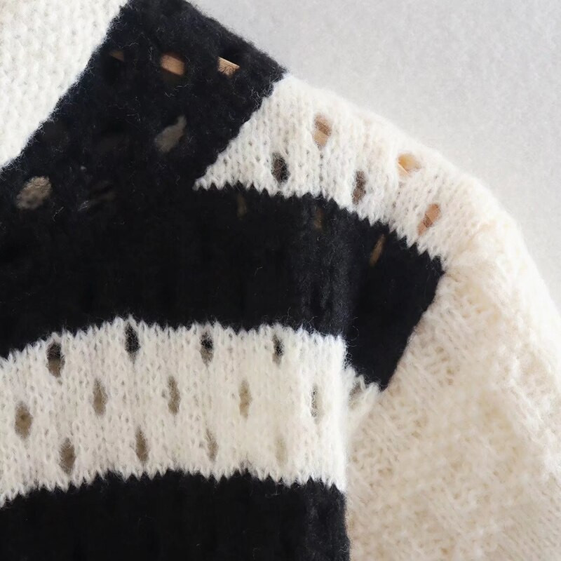 SLTNX Φθινοπωρινή χειμερινή μόδα Γυναικεία πουλόβερ με κούφια πουλόβερ μαύρο λευκό ριγέ μακρυμάνικο με λαιμόκοψη Πλεκτό πουλόβερ Lady Loose Top