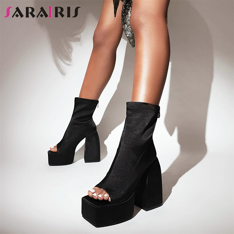 Nišidisain, suur suurus 43, suvised poolsaapad, kevadine seksikas peoplatvorm Sandaalid Lady Punk Luksuslikud paksud kõrge kontsaga kingad