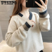 Brīvs un plāns V veida kakla izgriezuma kontrasta krāsas šuvju džemperis korejiešu versijā, ko var valkāt ārpusē. Blūze ar trikotāžas apakšu