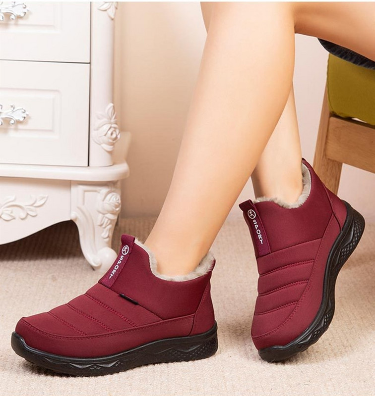 Jauni Sniega zābaki Sieviešu Kurpes Siltas Plīša Kažokādas Puszābaki 2022 Ziemas Sieviešu Slip On Plakanas Ikdienas Kurpes Ūdensnecaurlaidīgas Sieviešu Apavi