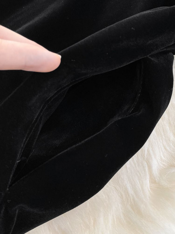 HAMALIEL rudens ziemas biezs, silts samta mētelis sievietēm ar robainām garām piedurknēm, ar vienrindu jostu, Midi biroja virsdrēbes