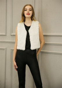 2018. gada dāmu kažokādas veste jauna rudens ziemas sieviešu silta jaka Mode Slaids sieviešu mētelis īsa rindkopa Daudzkrāsaina mākslīgās truša kažokādas veste