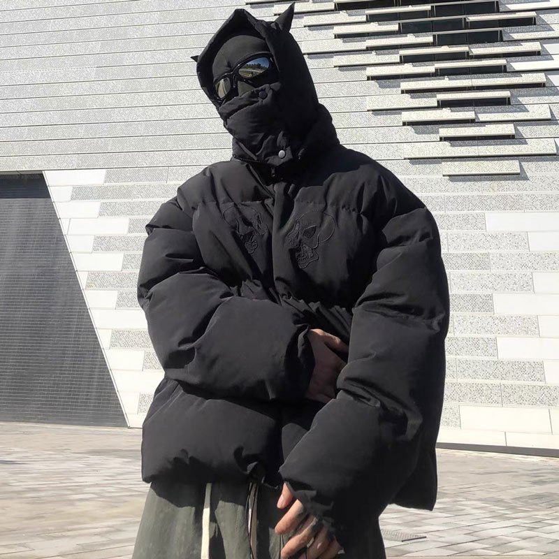 Hip-hop parkok Little Devil High Street felsőruházat Utcai ruházat Harajuku pamut divat férfi pehelykabátok Y2k koponya kabátok téli