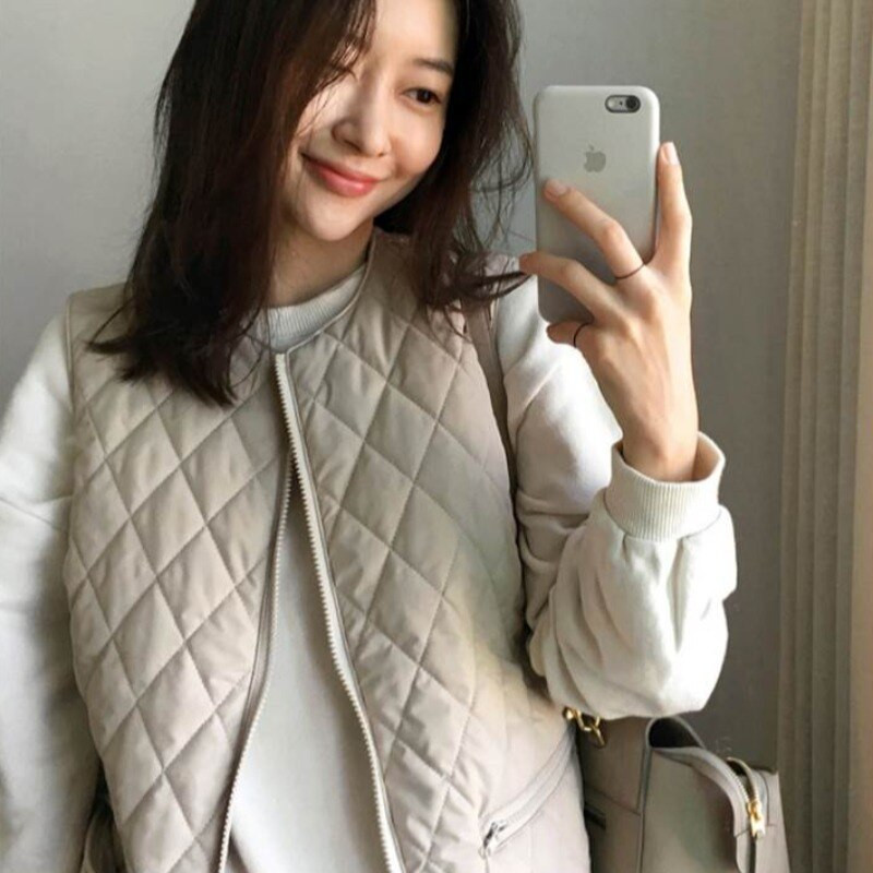 Novi ženski prsluk s prslukom Kratki lagani ženski prošiveni prsluk Gornji prsluk s okruglim izrezom Široki prošiveni kaputi Podstavljeni prsluk Ženski