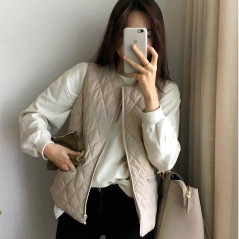 Novi ženski prsluk s prslukom Kratki lagani ženski prošiveni prsluk Gornji prsluk s okruglim izrezom Široki prošiveni kaputi Podstavljeni prsluk Ženski