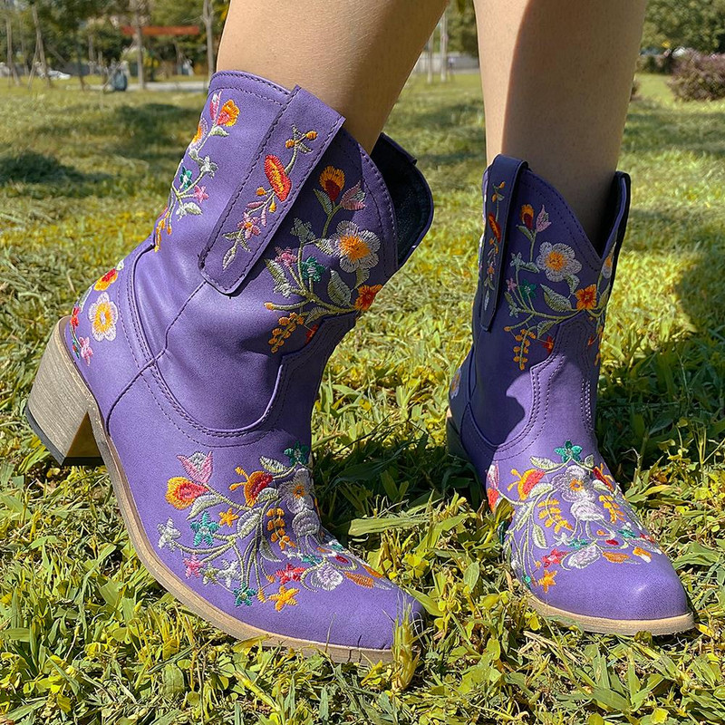 KarinLuna Retro sieviešu rietumu zābaki koka zole ar smailu papēži, smailiem purngaliem, uzvelkami ziedu puķu zābaki puszābaki lielizmēra 48