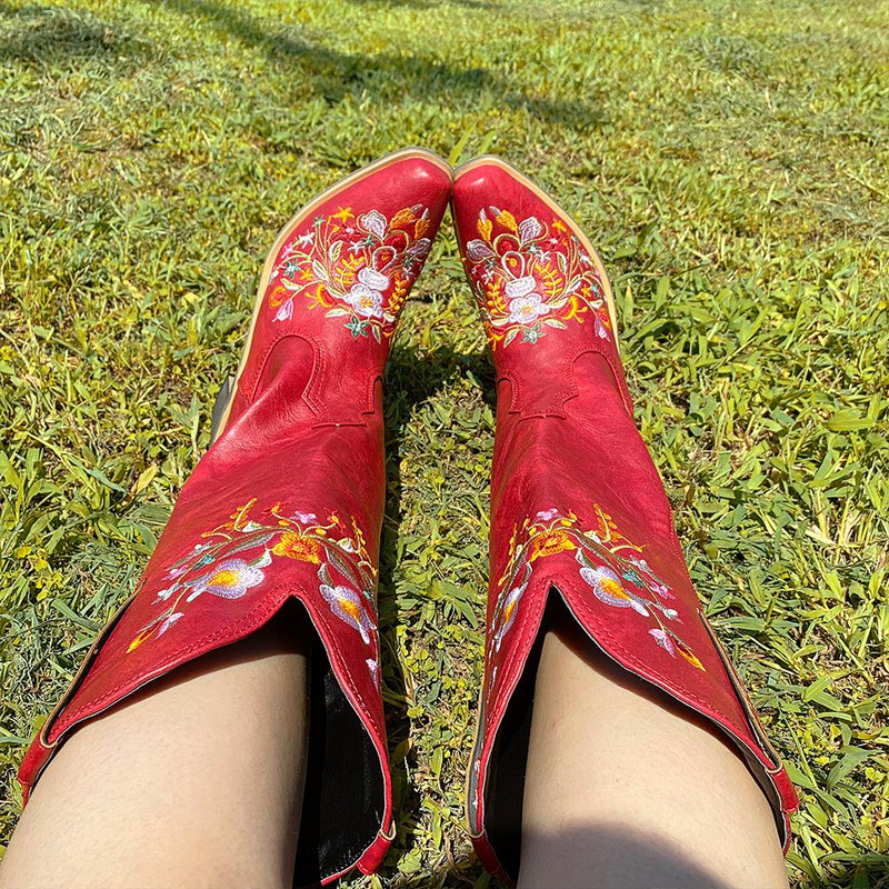 KarinLuna Retro sieviešu rietumu zābaki koka zole ar smailu papēži, smailiem purngaliem, uzvelkami ziedu puķu zābaki puszābaki lielizmēra 48