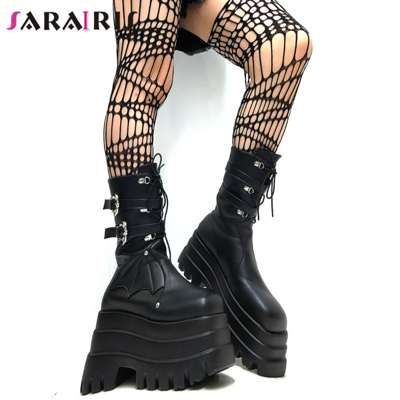 Φθινοπωρινά γοτθικά παπούτσια για γυναίκες 2022 Χειμερινά ψηλοτάκουνα παπούτσια Πλατφόρμας Γυναικείες μπότες Designer Punk Street Halloween Γυναικεία παπούτσια