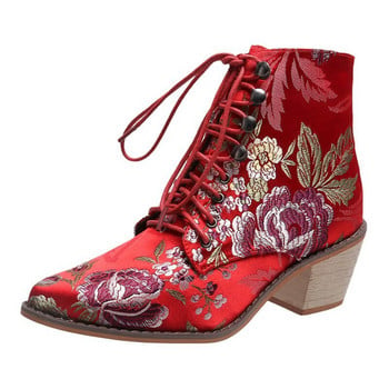 Γυναικεία μποτάκια με τετράγωνο τακούνι Lace Up Flower Red Platform Boots Πολυτελή παπούτσια με τακούνι για γυναικείες μπότες Γυναικείες γόβες πλατφόρμας