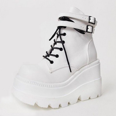 Zīmola dizains sieviešu zābaki ar augstu platformu Modes sieviešu zābaki rāvējslēdzēja šņorējami augsti papēži 2021. gada gotikas ielas ķīļveida apavi sievietēm