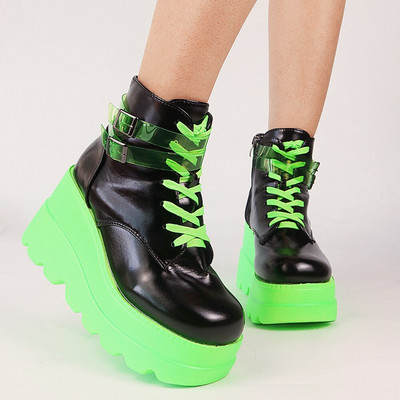 Zīmola dizains sieviešu zābaki ar augstu platformu Modes sieviešu zābaki rāvējslēdzēja šņorējami augsti papēži 2021. gada gotikas ielas ķīļveida apavi sievietēm