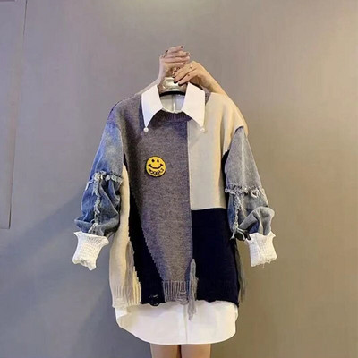 2022. gada pavasaris, jauns, piemīlīgs, smaidošs sejas, elegants sieviešu džemperis, ikdienas džemperis, balts krekls, divdaļīgs jaka džemperis, liela izmēra