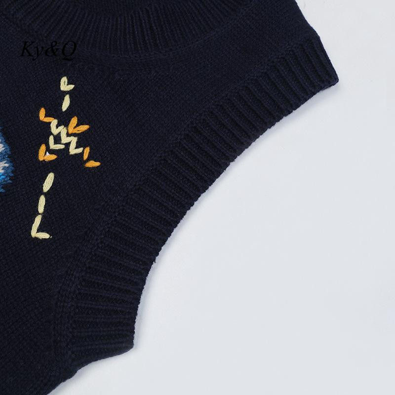 Πλεκτό γιλέκο πουλόβερ 2022 Φθινόπωρο Νέο σχέδιο Μαύρο αστέρι κατσίκας Κέντημα ιδιοσυγκρασίας Μόδα Casual Ευέλικτο μπλουζάκι με στρογγυλή λαιμόκοψη