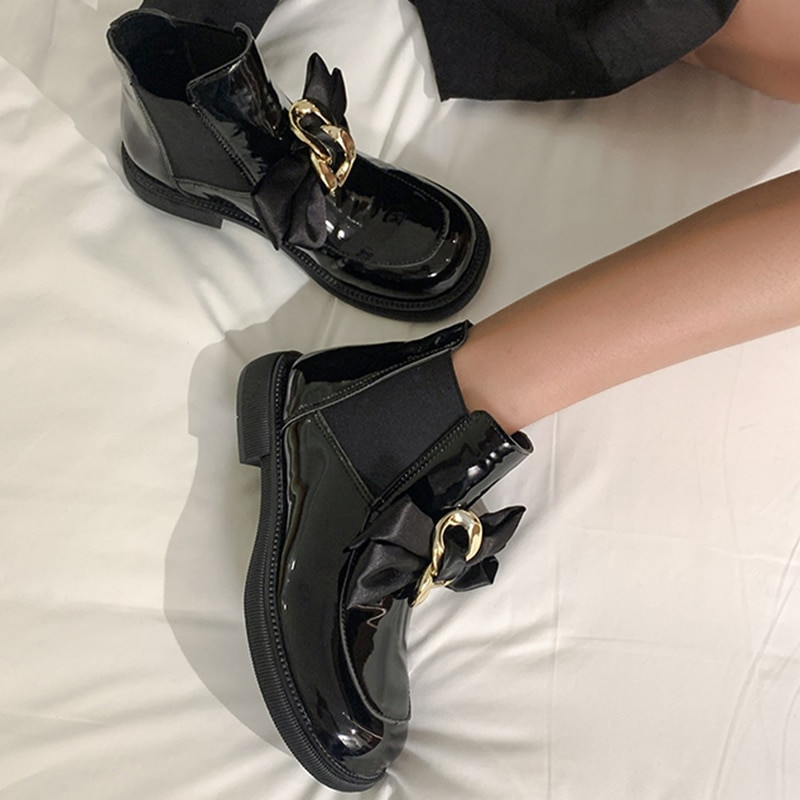 2022. gada ziemas Sieviešu zābaki Modes Lentes Platformas Kurpes Jauni Zābaki Siltas Ķēdes Biezas Dizaina Gotikas Puszābaki Chelsea Zābaki Botas Mujer