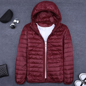 Ανδρικό χειμερινό παλτό Duck Down jacket 2022 Νέο εξαιρετικά ελαφρύ λεπτό παλτό με κουκούλα Φορητό αντιανεμικό Down Parka Ανδρικό παλτό 6XL