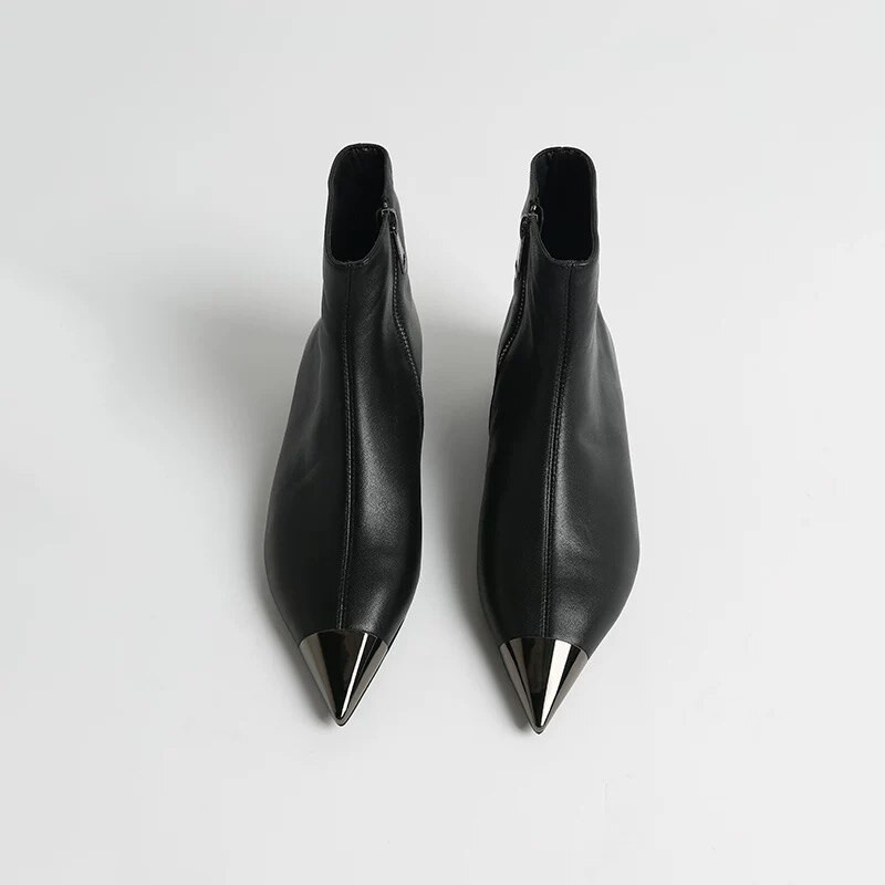 MKKHOU Fashion Κοντές Δερμάτινες Μπότες για γυναίκες 2020 Νέα χειμερινά μεταλλικά μυτερά μποτάκια για γυναικείες καθημερινές και άνετες μπότες Γυναικείες