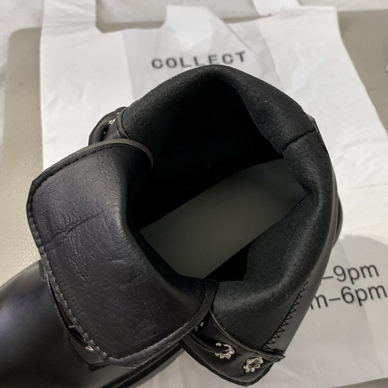 Borbene čizme Ženske bijele kožne motociklističke čizme Gotičke cipele na srednju petu Zimske tople modne crne gležnjače Botas De Mujer