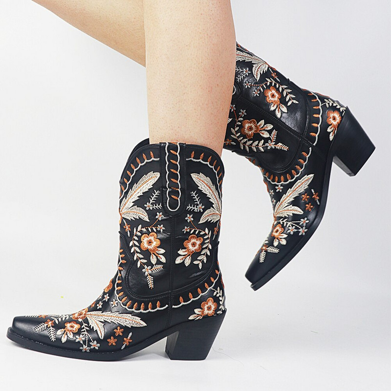 Ολοκαίνουργιες μπότες Western 2022 για άνοιξη φθινόπωρο με λουλούδια μόδας καουμπόισσας που περπατά άνετα γυναικεία παπούτσια για μποτάκια