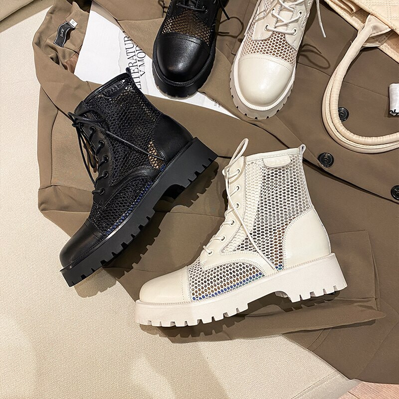 AIYUQI Cool Μπότες Γυναικείες Καλοκαιρινές  Βρετανικού Στιλ Hollow Hole Mesh Marton Μπότες Γυναικείες Μπότες με χοντρό τακούνι Διχτυωτές Γυναικείες