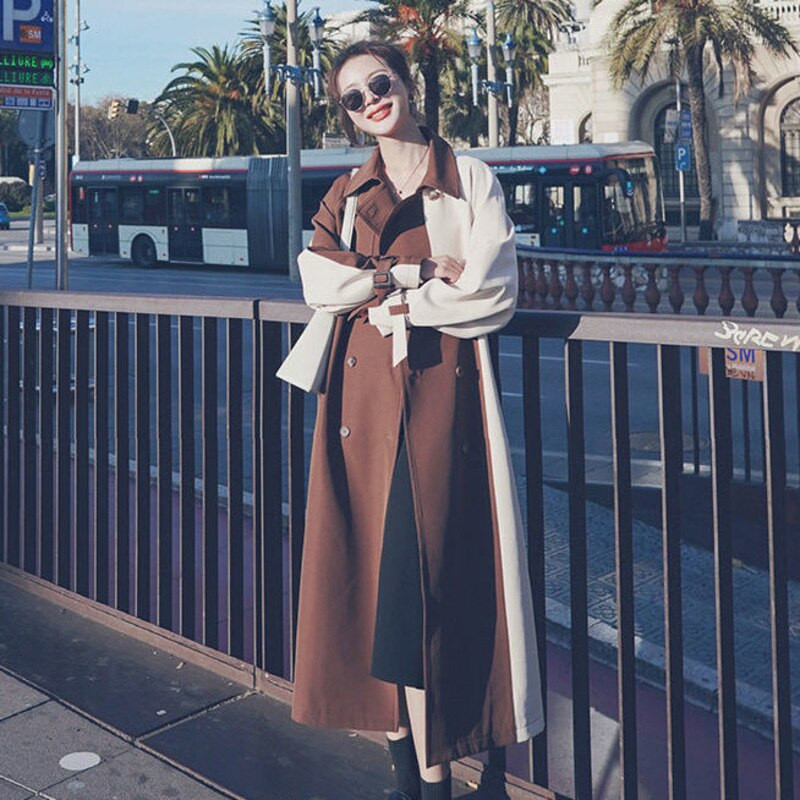 2021 m. korėjietiškos versijos rudeninis trumpas moteriškas paltas, ilgas madingas, surištas chaki rudos spalvos kontrastingos spalvos, vasariniai vėjo paltai