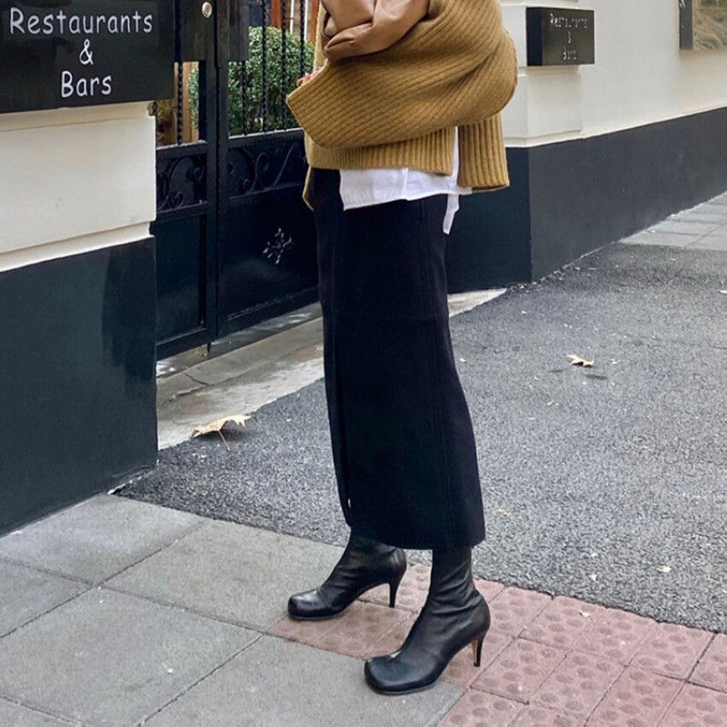 2022. gada jauna zīmola rudens ziemas puszābaki sievietēm Modes kvadrātveida purngalu augstpapēžu kurpes Sievietes Chelsea zābaki lielizmēra 35-42