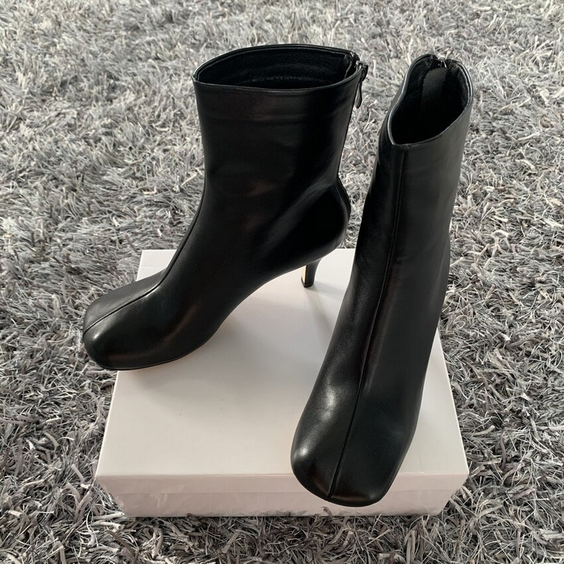 2022. gada jauna zīmola rudens ziemas puszābaki sievietēm Modes kvadrātveida purngalu augstpapēžu kurpes Sievietes Chelsea zābaki lielizmēra 35-42