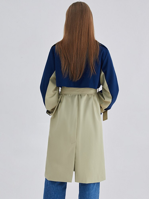 [EAM] Sieviešu svītrains krāsains bloks liela izmēra tranšeja jauns atloks ar garām piedurknēm brīvi pieguļoša vējjaka, modes pavasara rudens 2022 1DF1443