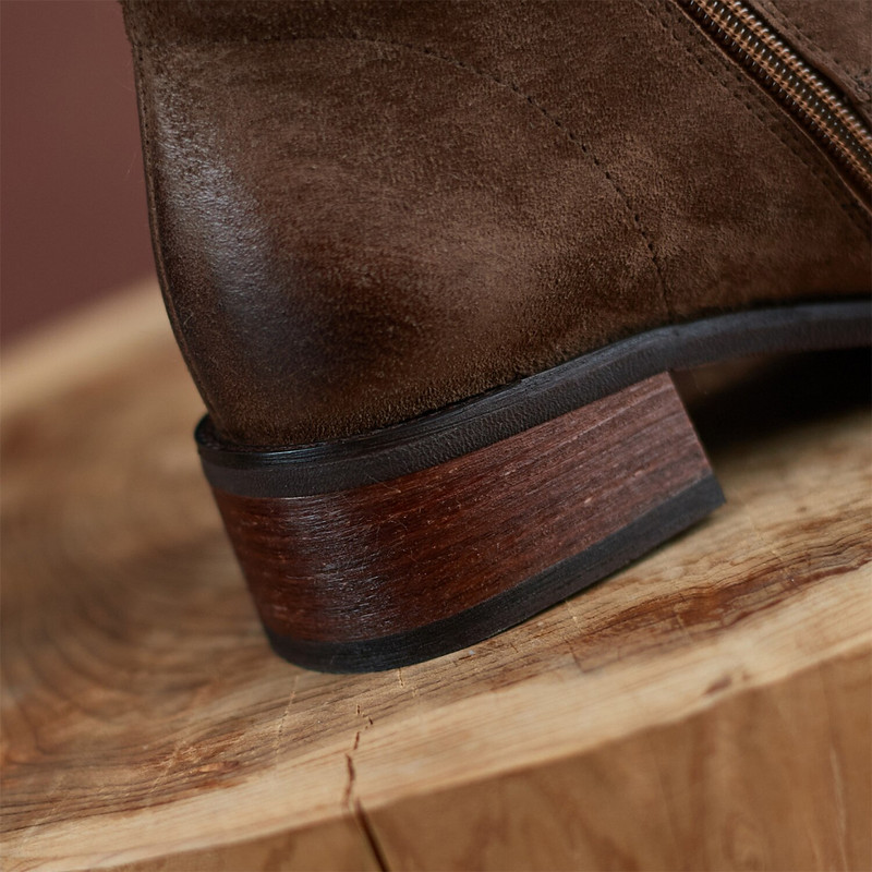 Γυναικεία γυναικεία μποτάκια   2022 Μαύρες μπότες με φερμουάρ με φερμουάρ γόβες Γυναικεία πολυτελή μάρκα σχεδιαστής Big Size 42