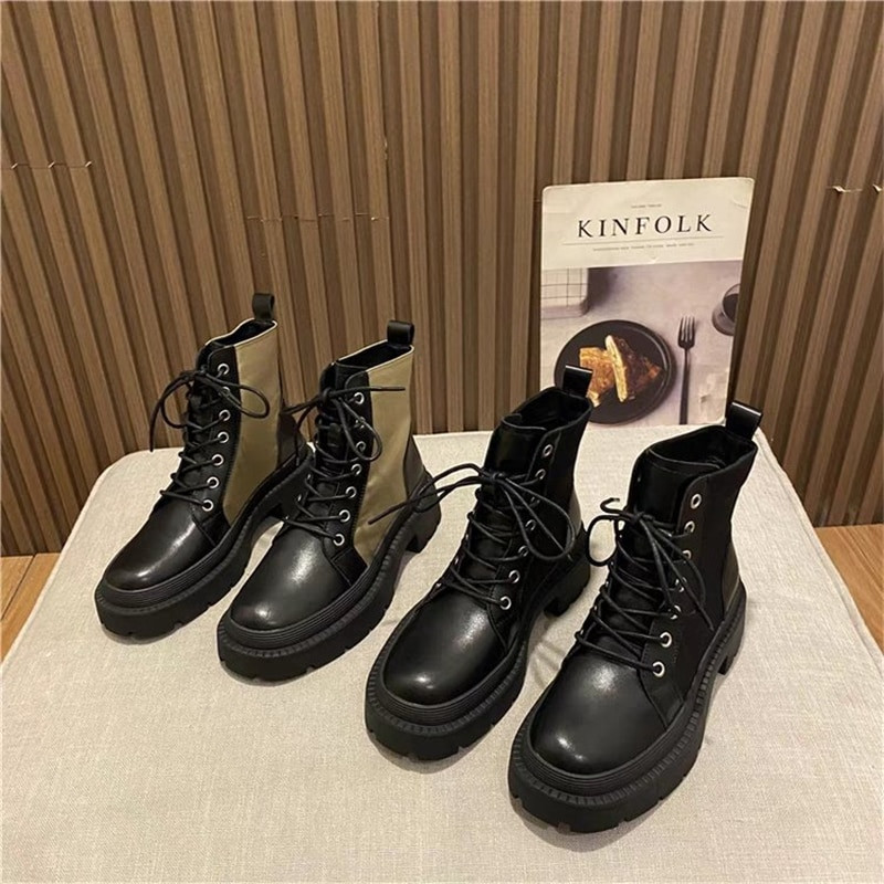 Martin Γυναικείες μπότες 2021 Νέο βρετανικό στυλ Κοντός σωληνωτός επίδεσμος χοντρό κάτω μέρος ταιριάζουν με λεπτό κοντό γυναικείο ελατήριο και ένα