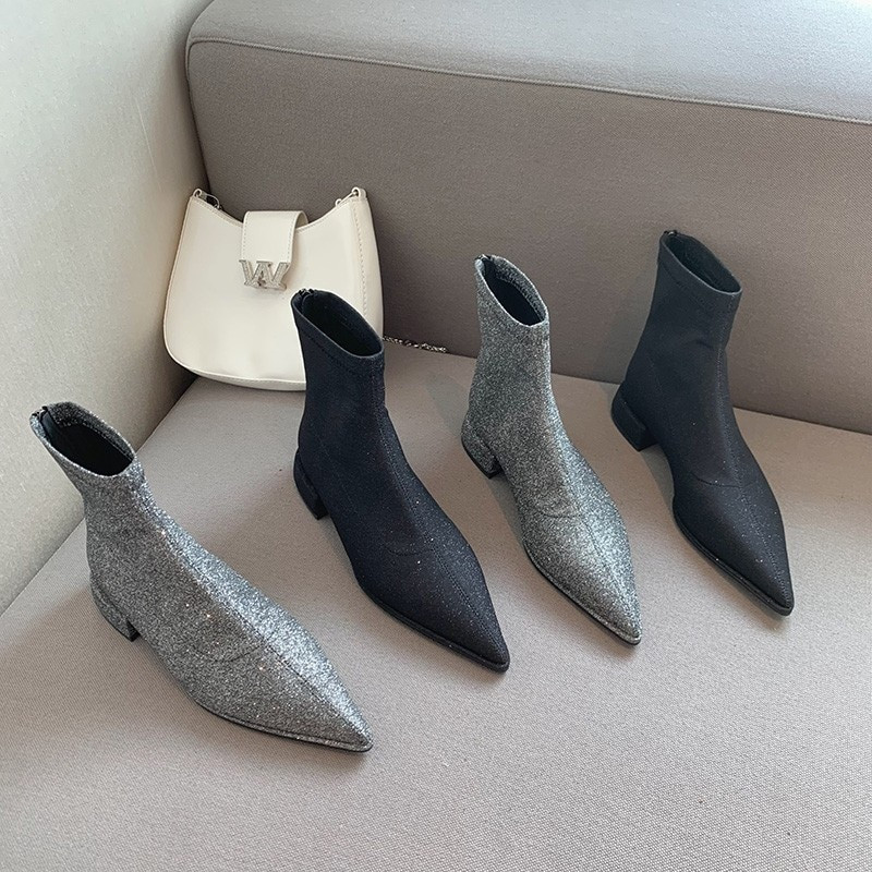 SIEVIEŠU ZĀBAKI Īsi zābaki ar rāvējslēdzēju Sieviešu ikdienas mirdzoši apavi 2022. g. Jauna modes smaila purngala, zema papēža luksusa sievietēm