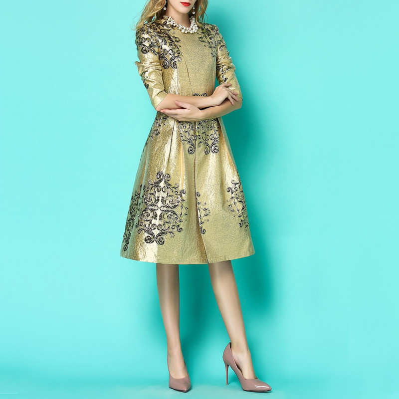 2019. gada pavasara rudens modes korejiešu sieviešu mētelis ar ziedu rotājumu, zeltains, garais mētelis ar augstu jostasvietu, kroku 5xl.