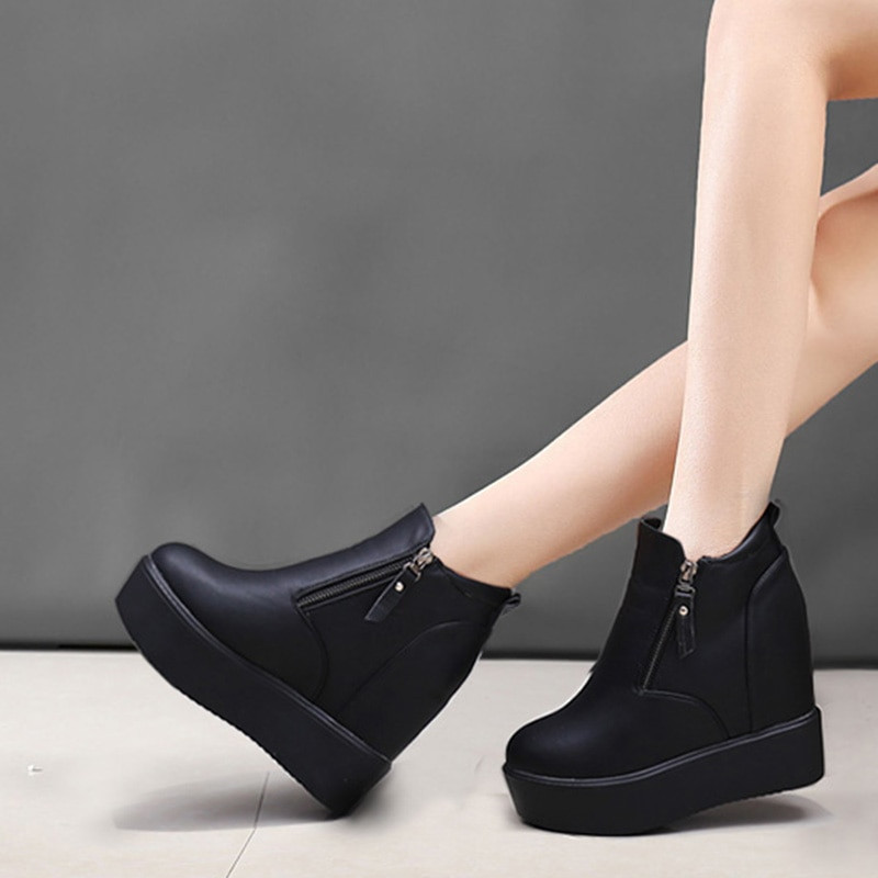 Ženske gležnjače 2019. Zimske kožne kratke plišane tople čizme za žene Cipele s platformom Ženske gležnjače sa skrivenom petom